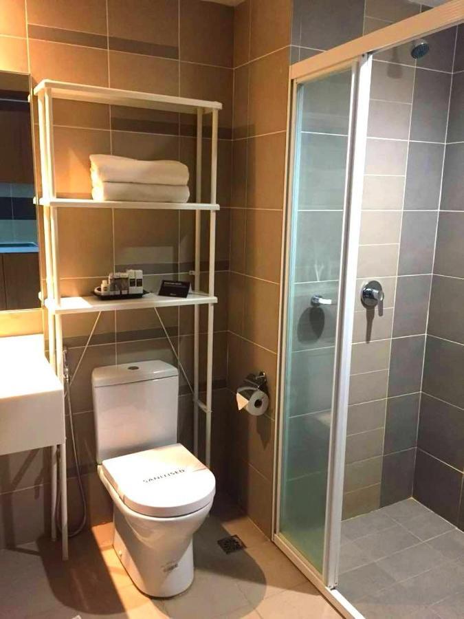 The Regency Scholar'S Hotel Куала Лумпур Екстериор снимка
